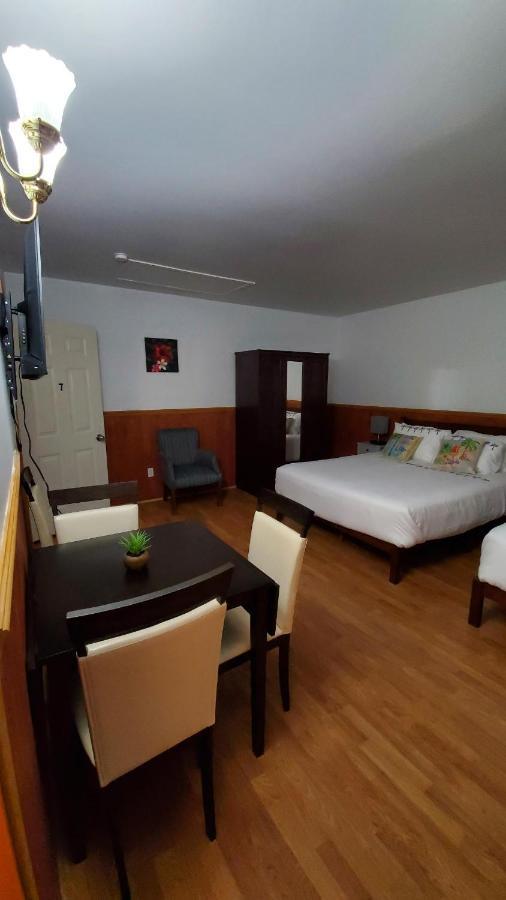 Hotel Fleurs Karaibes Saint-Alexandre-de-Kamouraska Exteriér fotografie
