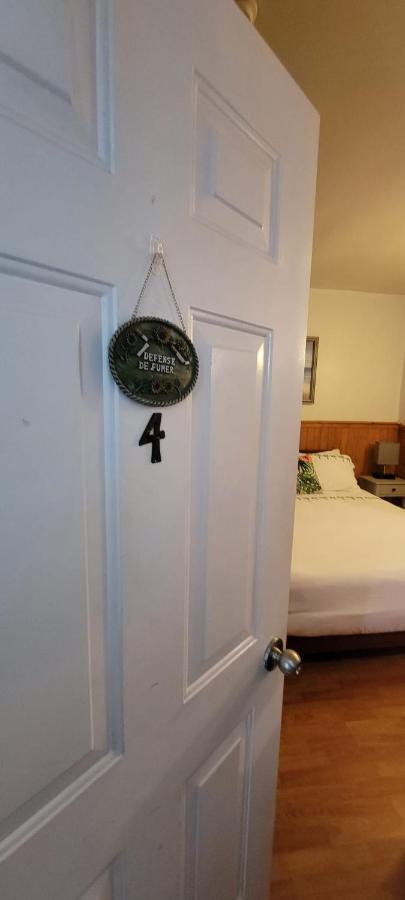 Hotel Fleurs Karaibes Saint-Alexandre-de-Kamouraska Exteriér fotografie