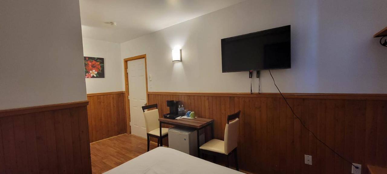 Hotel Fleurs Karaibes Saint-Alexandre-de-Kamouraska Exteriér fotografie