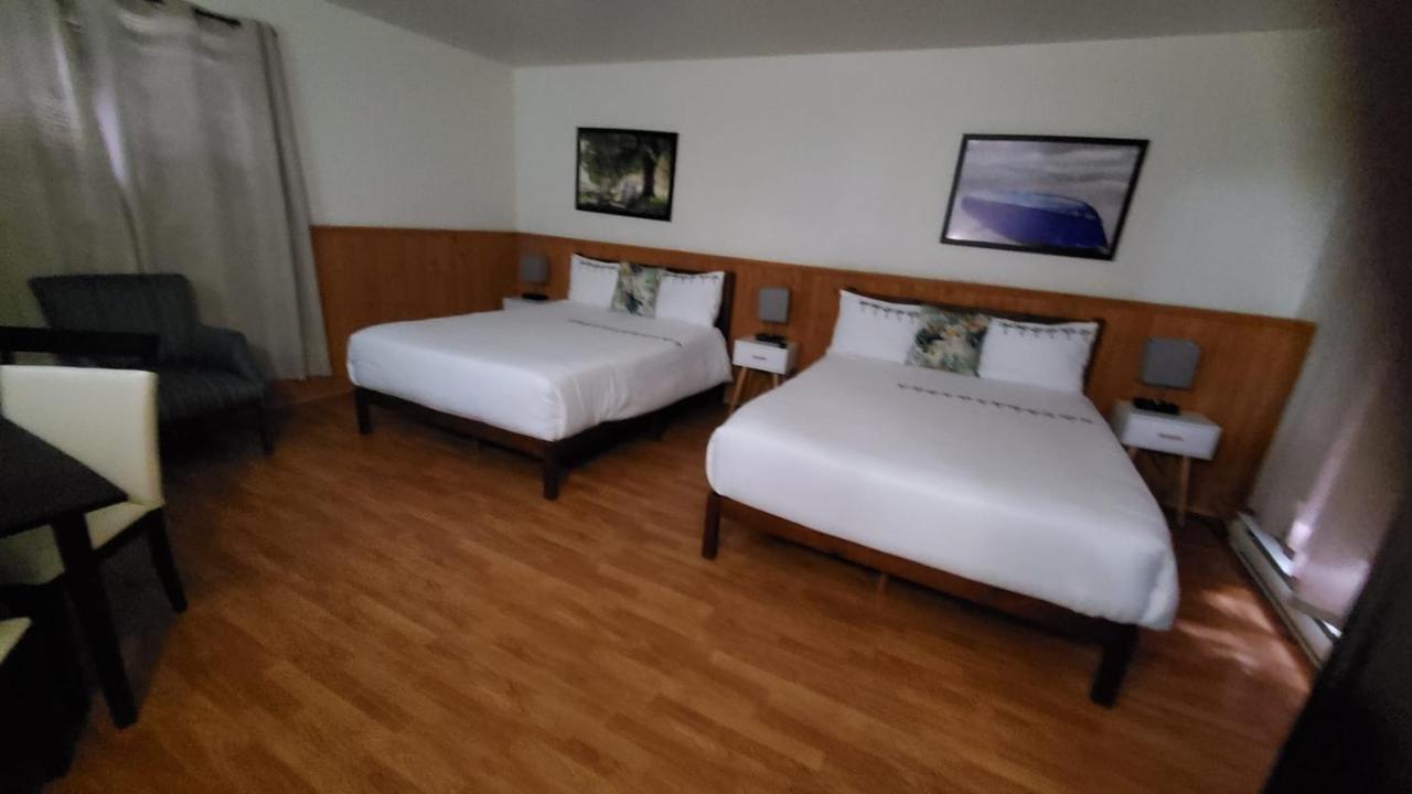 Hotel Fleurs Karaibes Saint-Alexandre-de-Kamouraska Exteriér fotografie