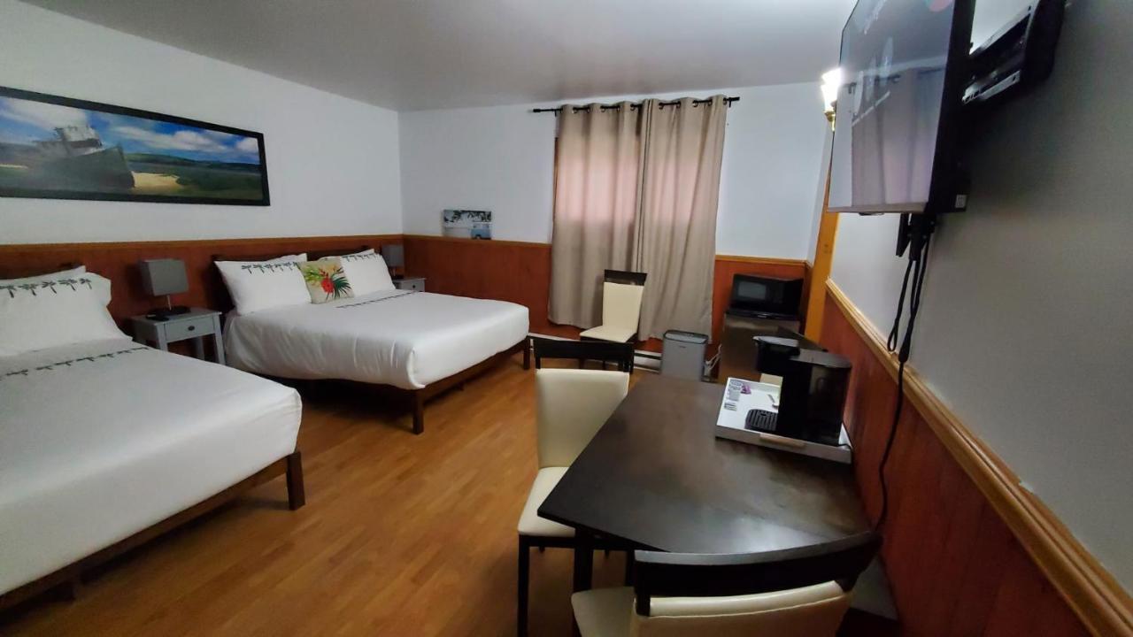Hotel Fleurs Karaibes Saint-Alexandre-de-Kamouraska Exteriér fotografie