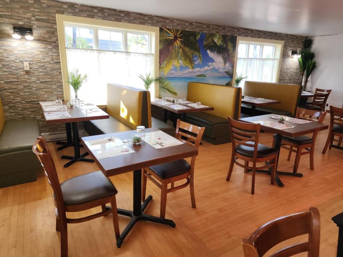 Hotel Fleurs Karaibes Saint-Alexandre-de-Kamouraska Exteriér fotografie